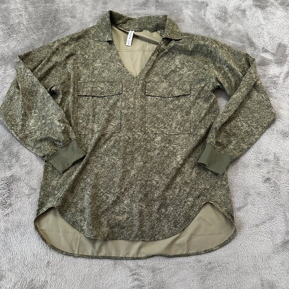 Athleta Zuma Printed Top Viper Shadow Olive Green MEDIUM Athleisure Performance - Picture 1 of 7